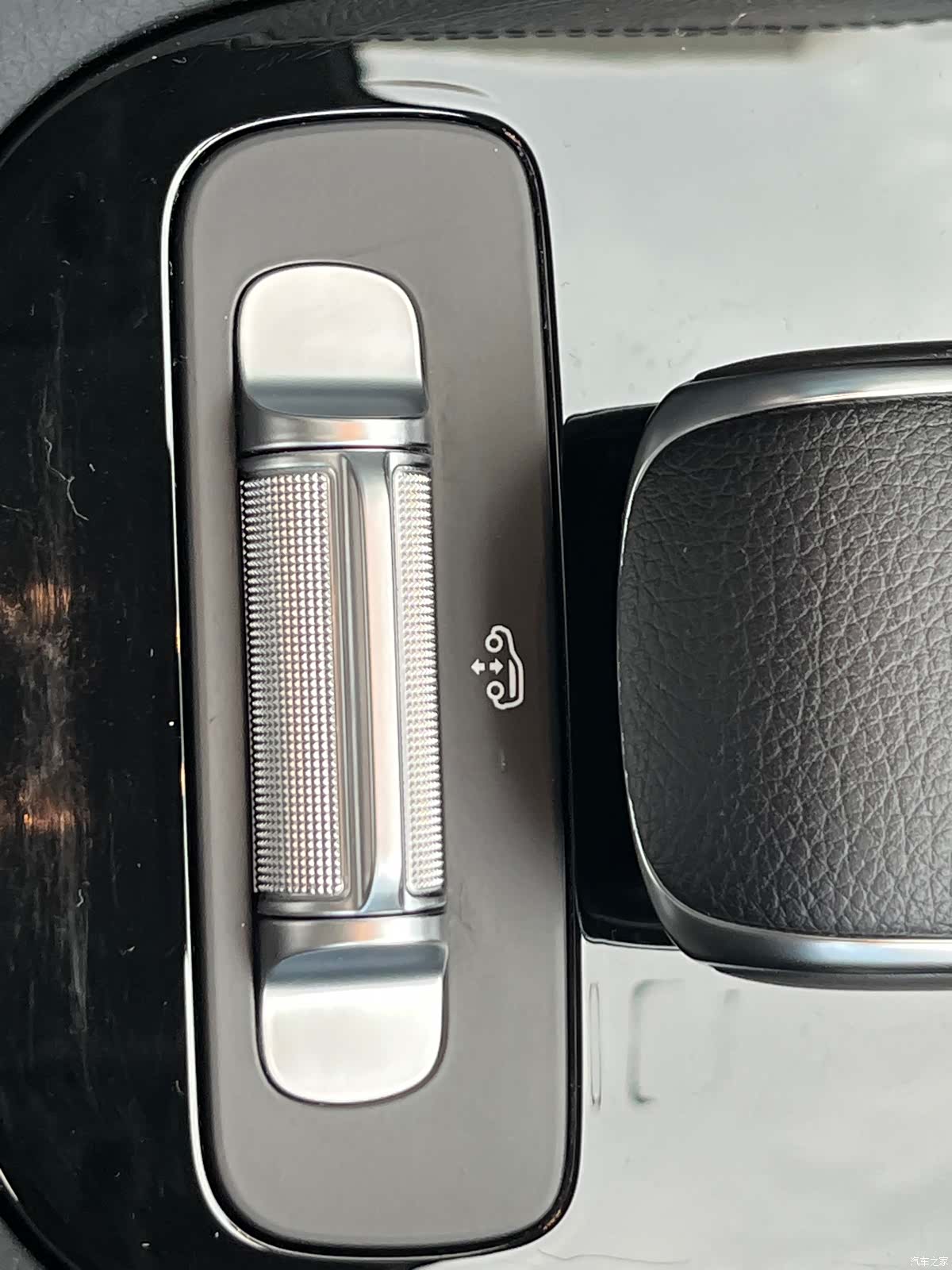 Mercedes-Benz GLE, 2023 15