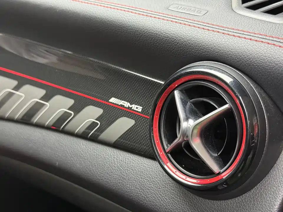 Mercedes-Benz CLA AMG