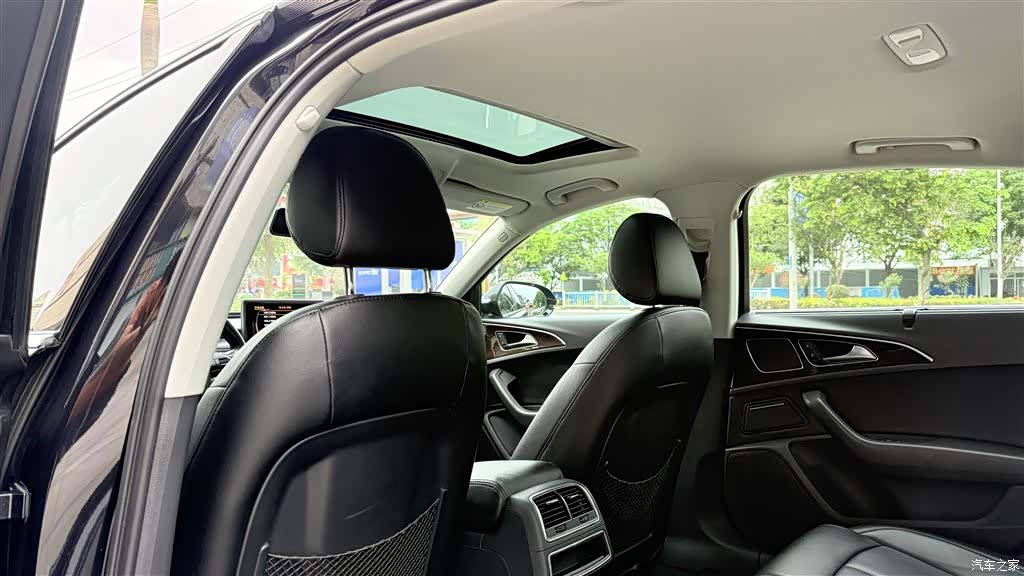 Audi A6L, 2015 13