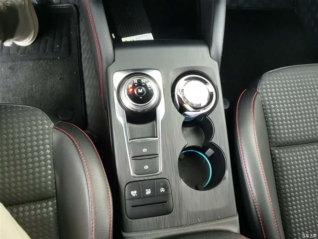 Ford Focus, 2021 7