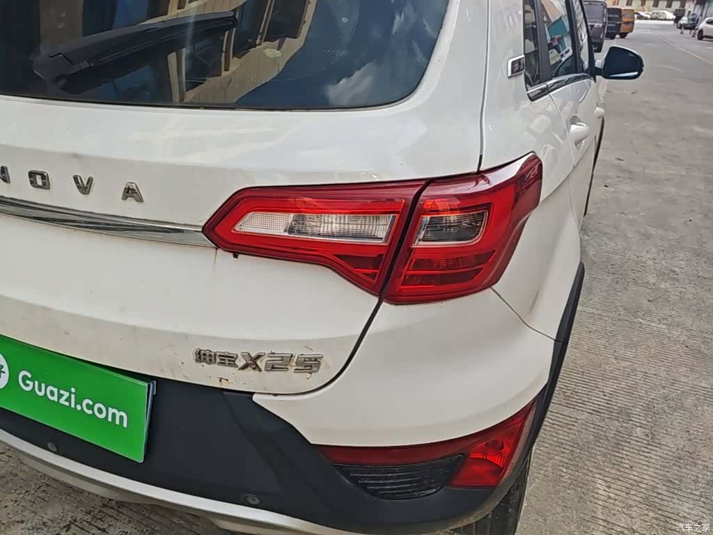 BAIC X25, 2016 8