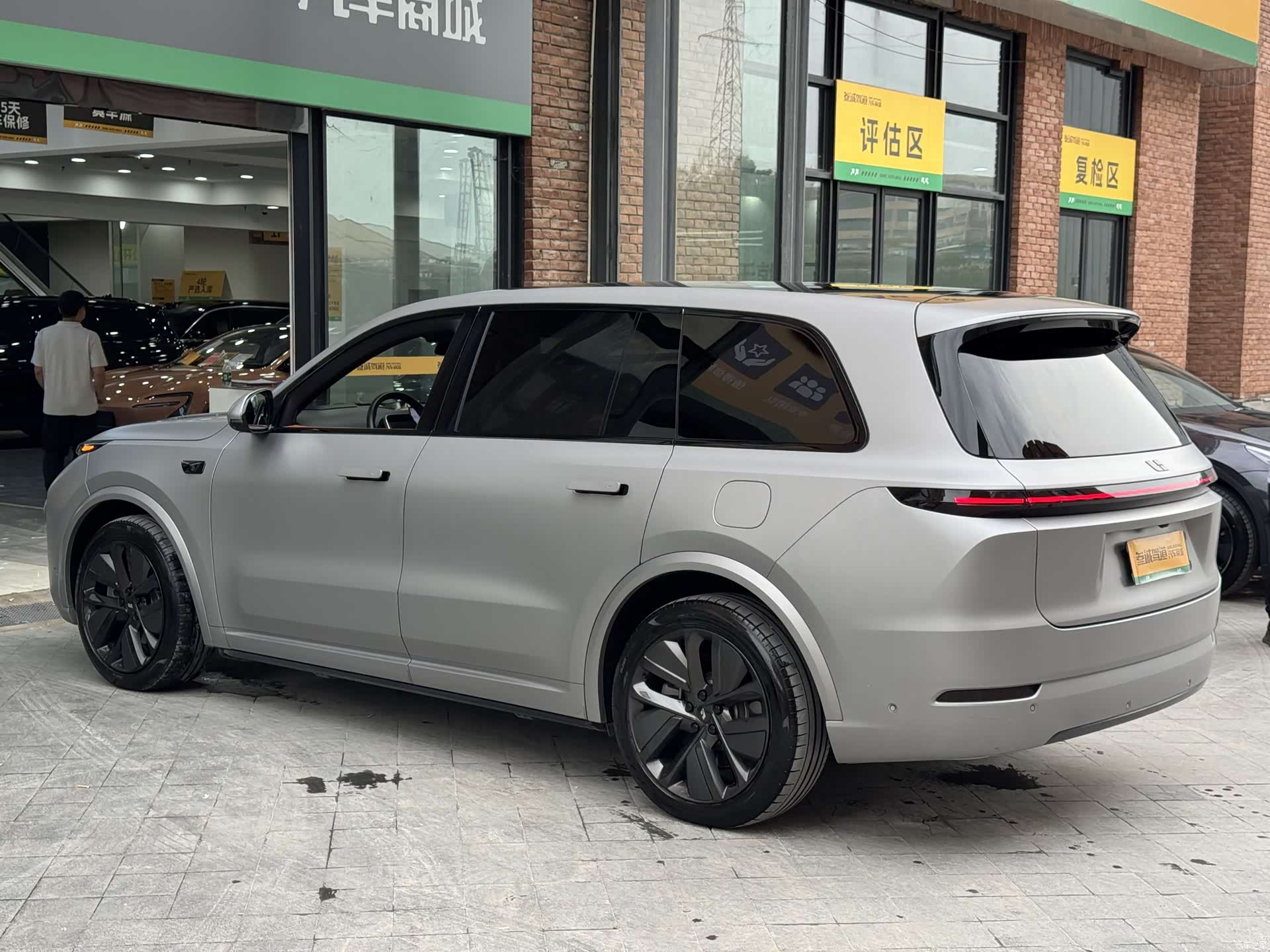 Li Auto L9, 2022 все фото