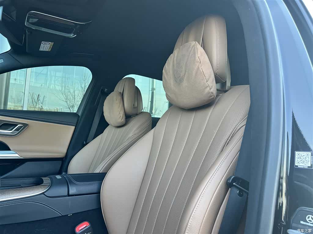 Mercedes-Benz E-Class, 2024 8