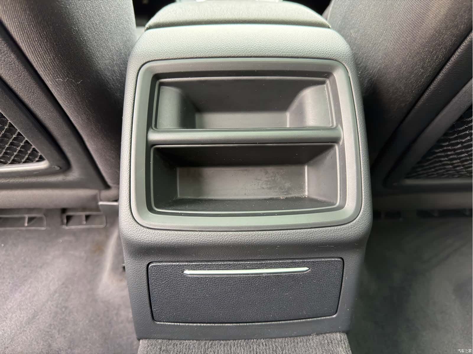 Audi A4L, 2019 16