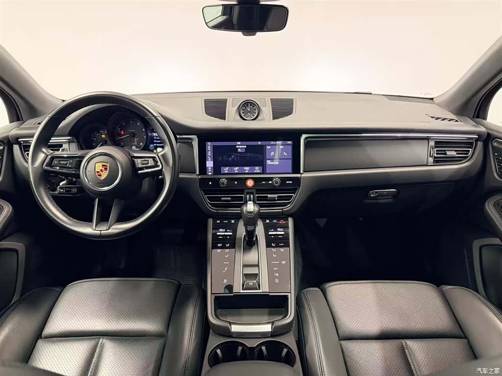 Porsche Macan, 2024 9