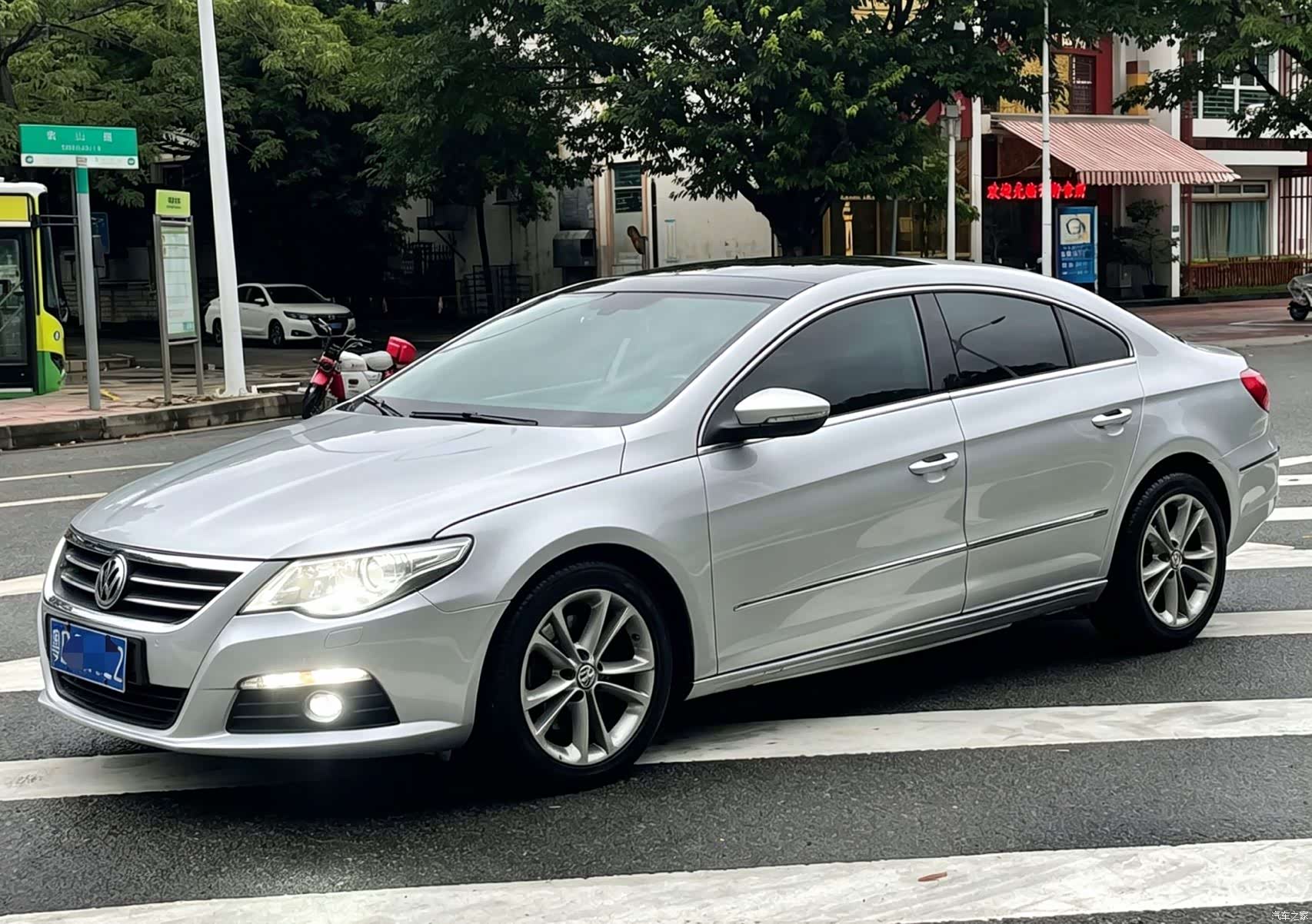 Volkswagen CC, 2010 1