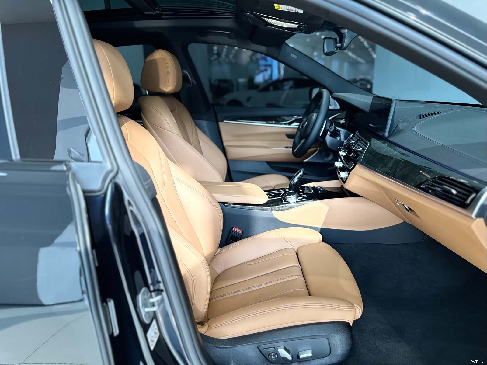 BMW 6 Series GT, 2024 15