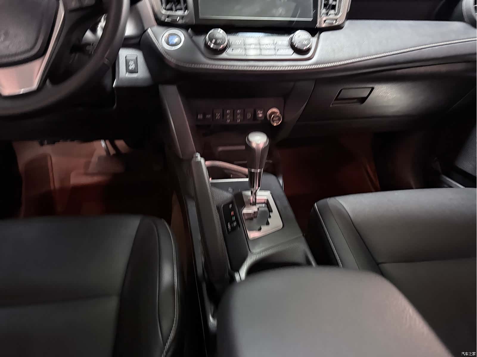 Toyota RAV4, 2018 16
