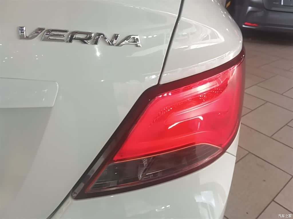 Hyundai GLS, 2016 8