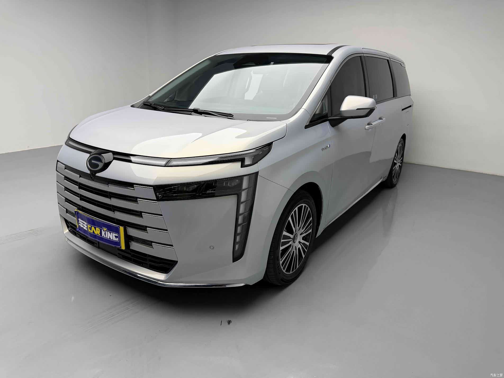 Trumpchi E8, 2025 1