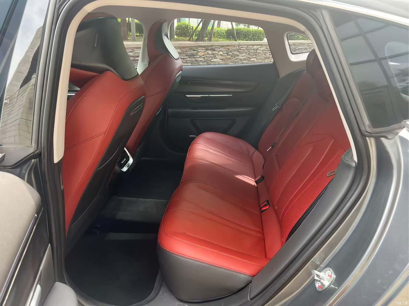 Xpeng P7, 2021 9