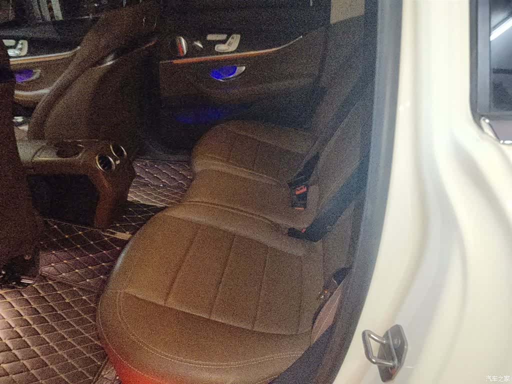 Mercedes-Benz E-Class, 2020 15