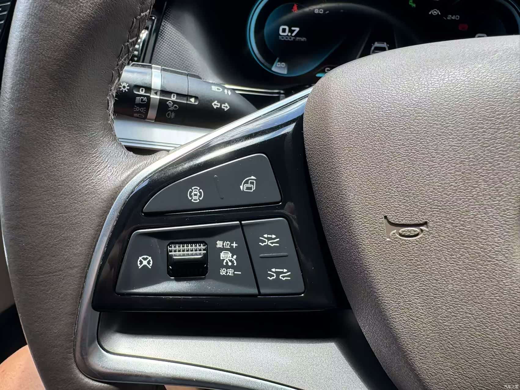 BYD Tang, 2021 27