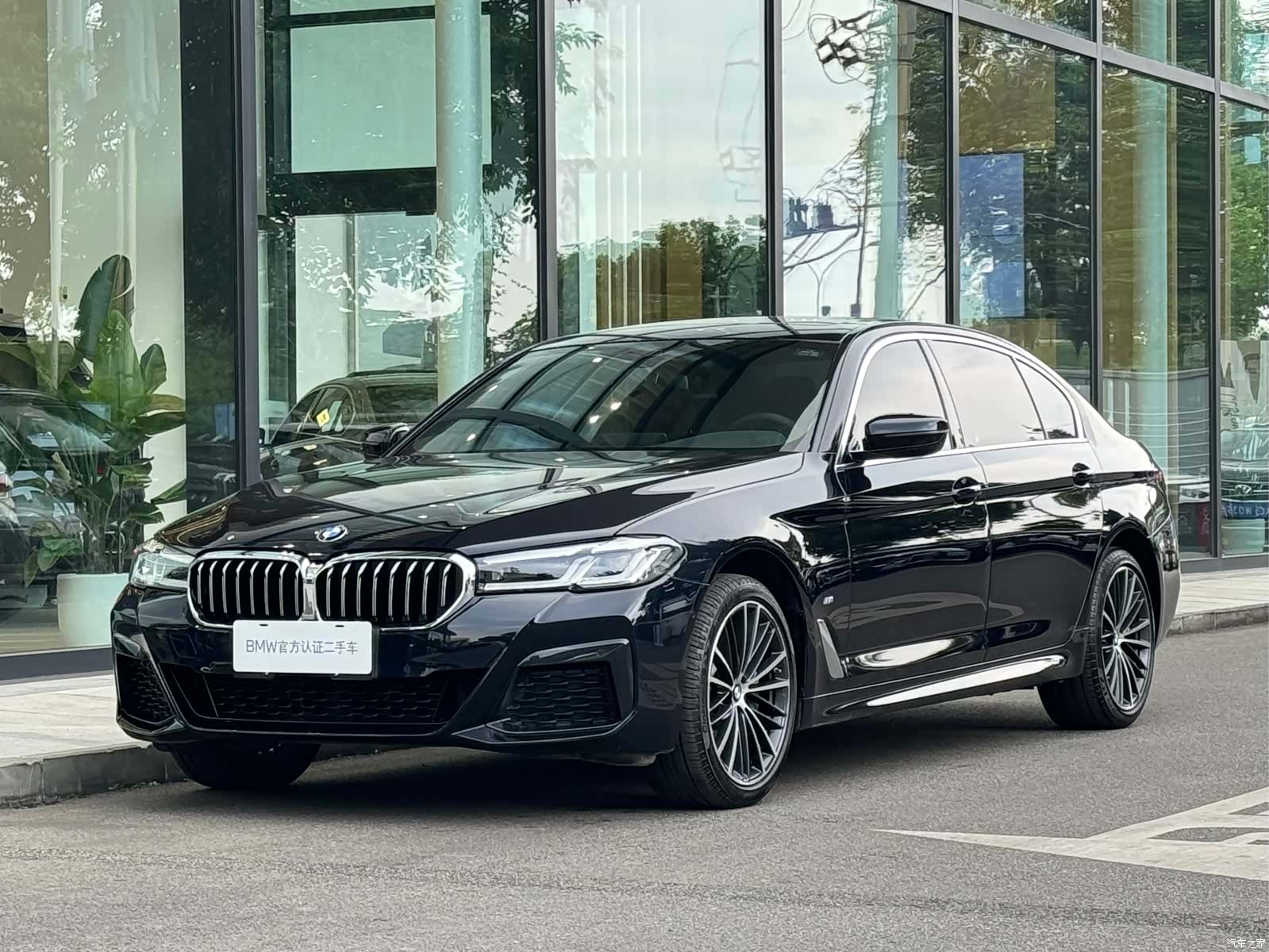 BMW 5 Series, 2023 1