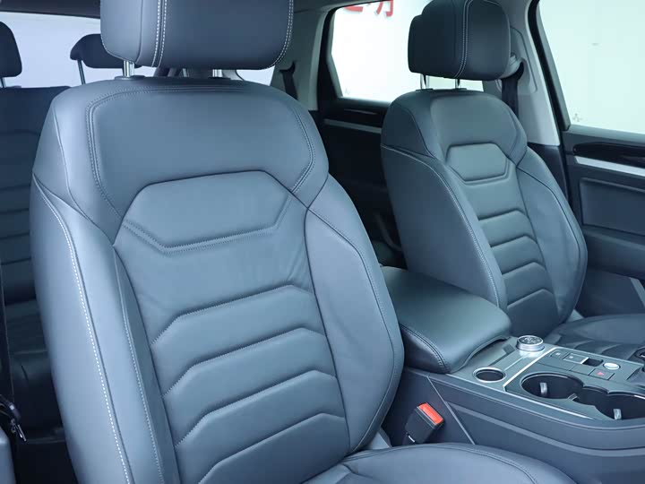 Volkswagen Touareg, 2020 года фото 11