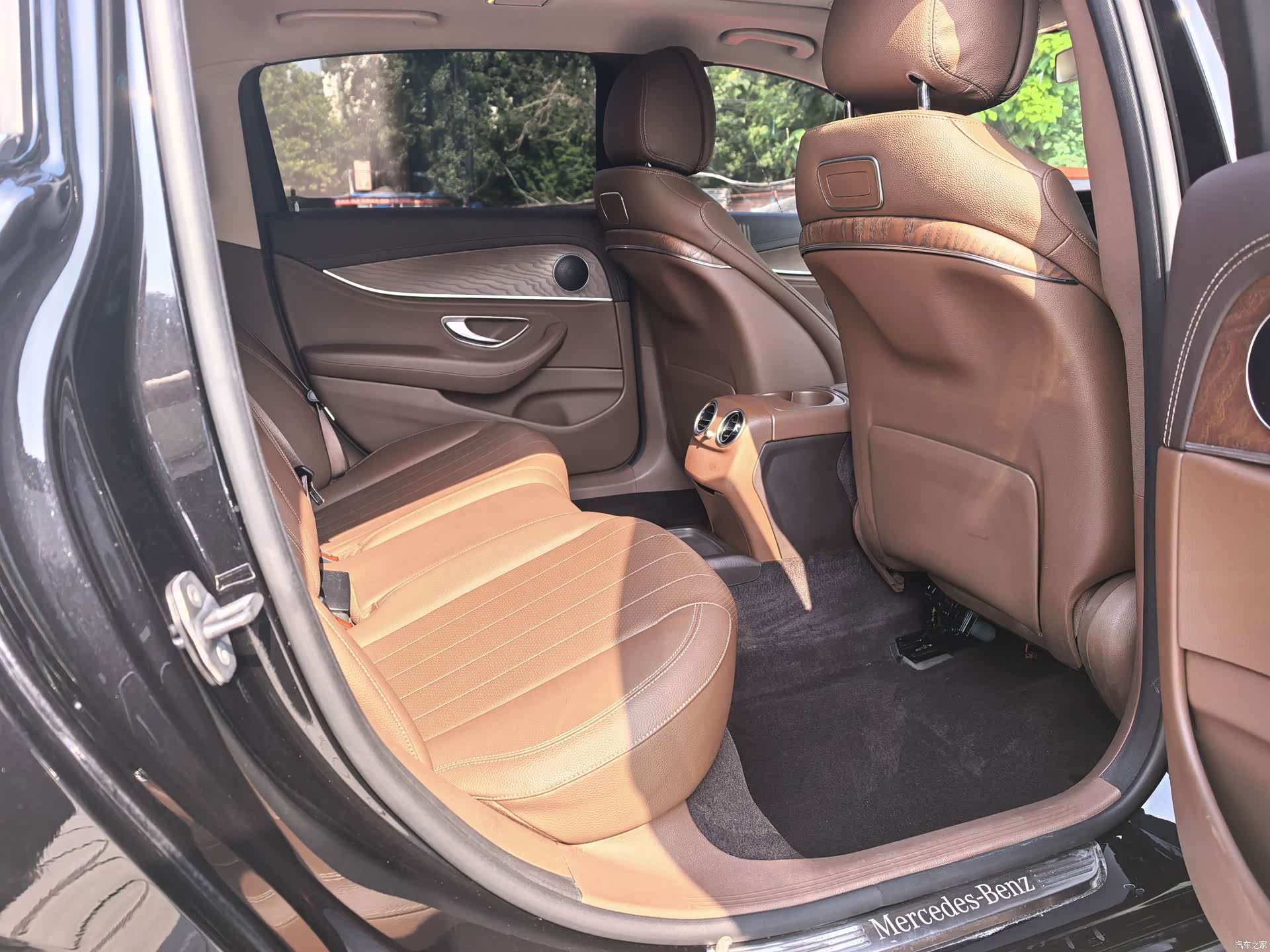 Mercedes-Benz E-Class, 2018 9