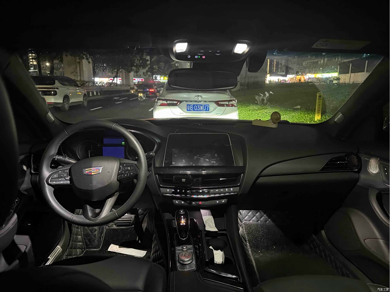 Cadillac CT5, 2021 все фото