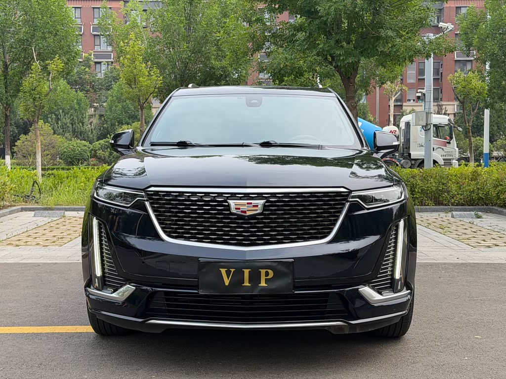 Cadillac XT6