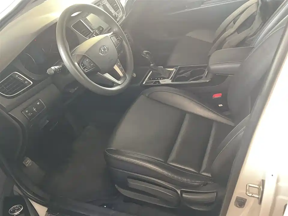 Hyundai Name picture