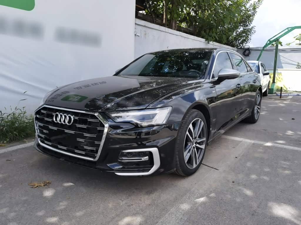 Audi A6L 2024 40 TFSI Luxury