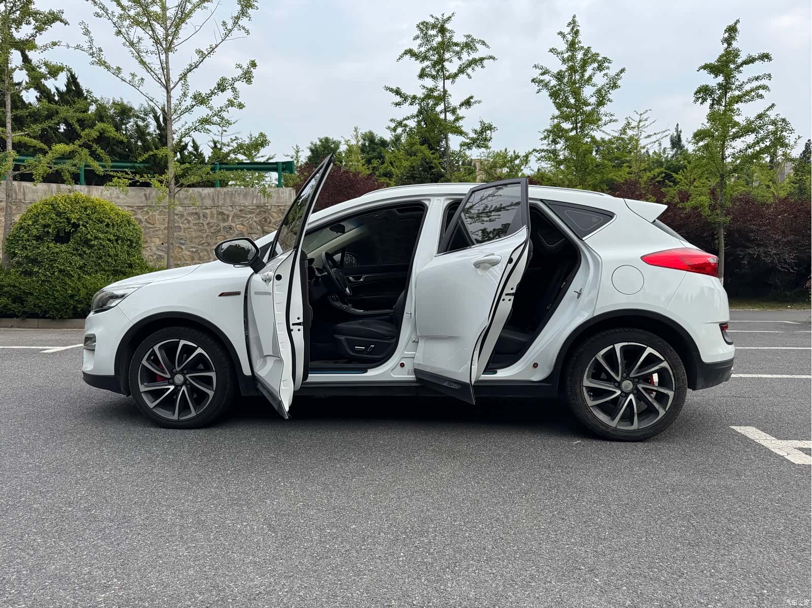Geely Emgrand, 2017 все фото