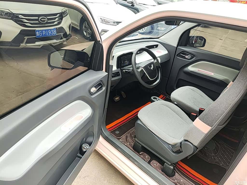 Wuling MINIEV, 2022 16