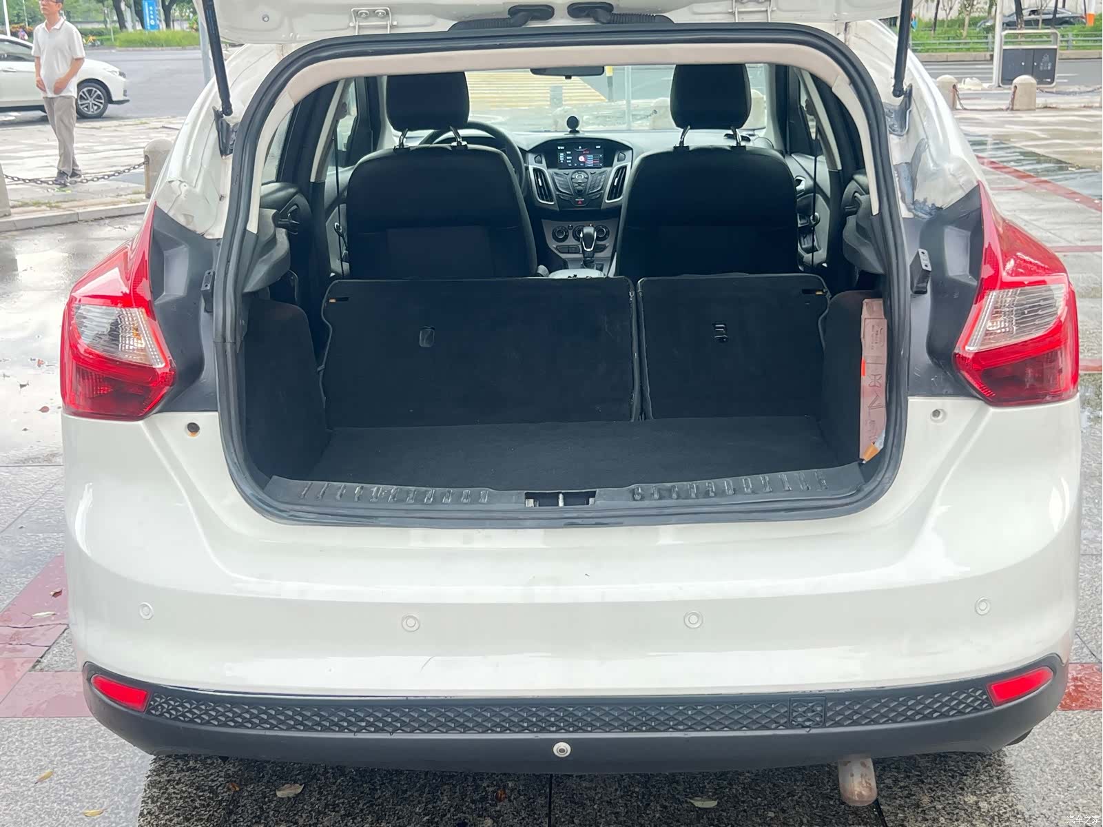 Ford Focus, 2014 13