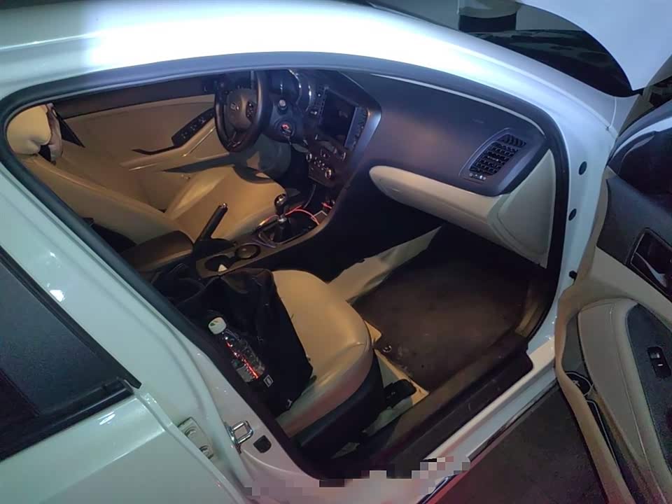 Kia K5 Kia K5
