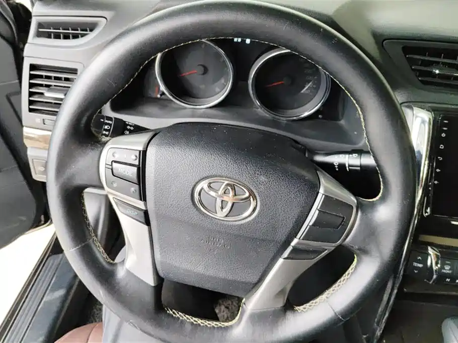 Toyota Reiz