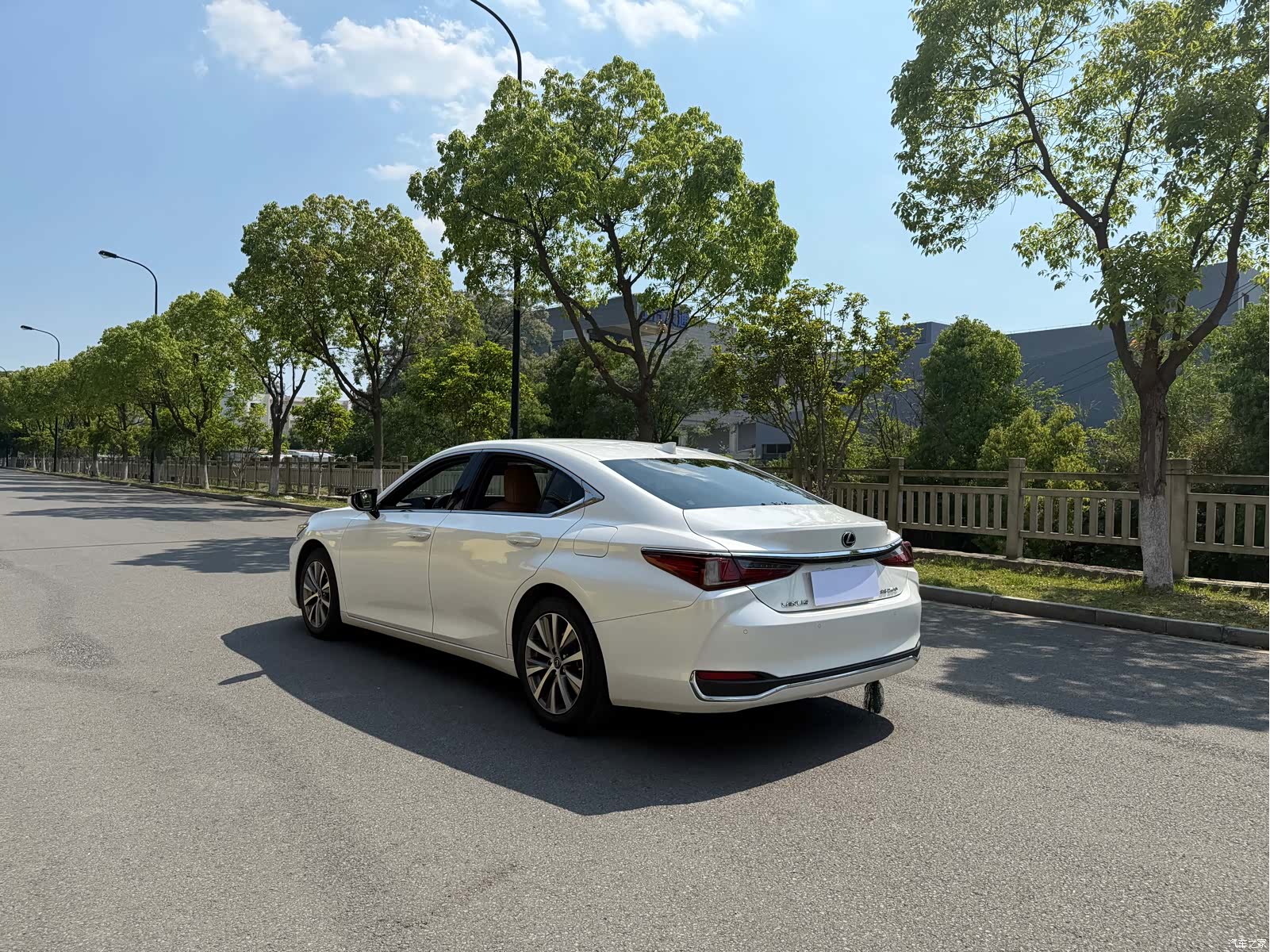 Lexus ES, 2020 7