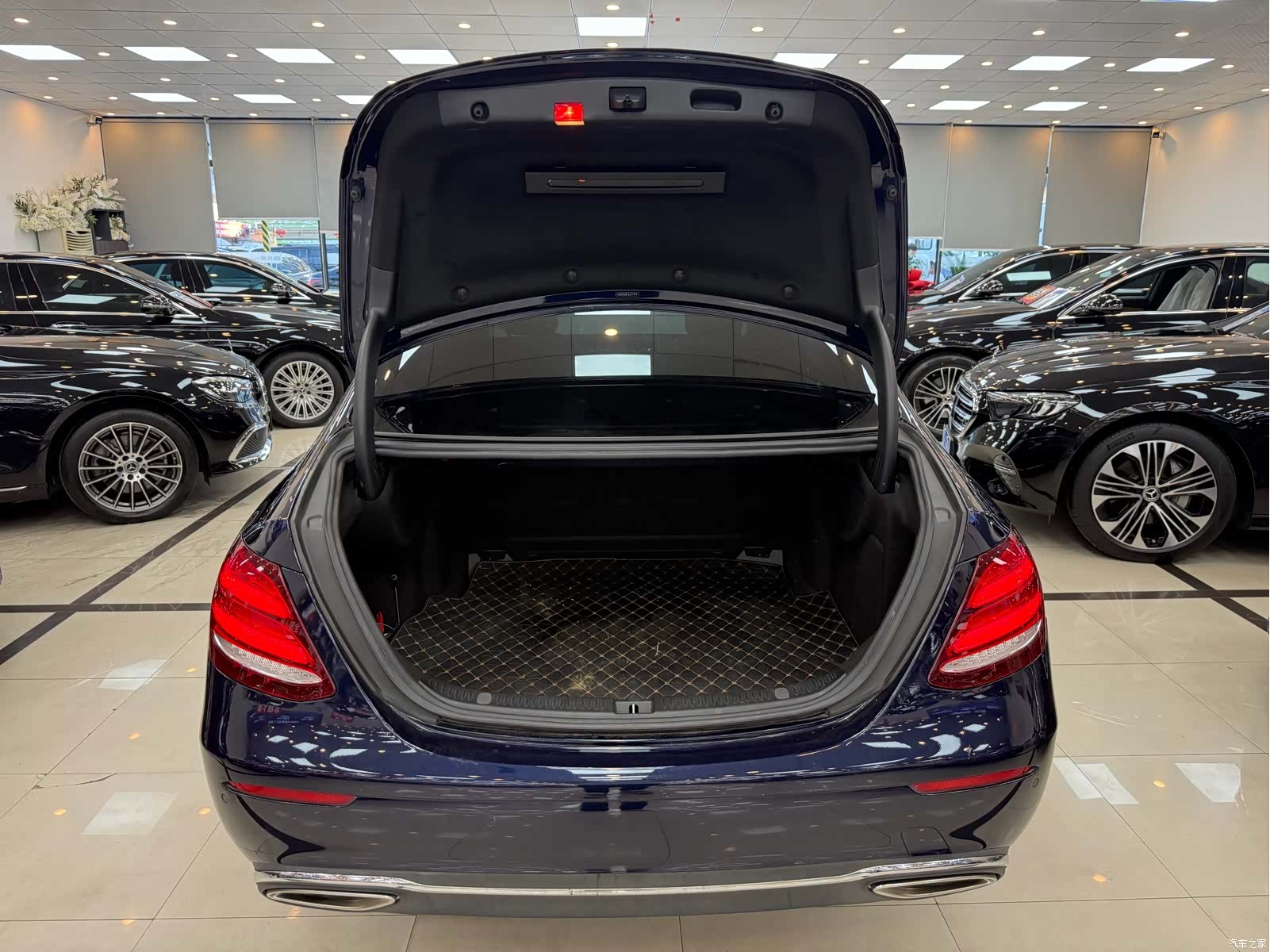 Mercedes-Benz E-Class, 2018 21