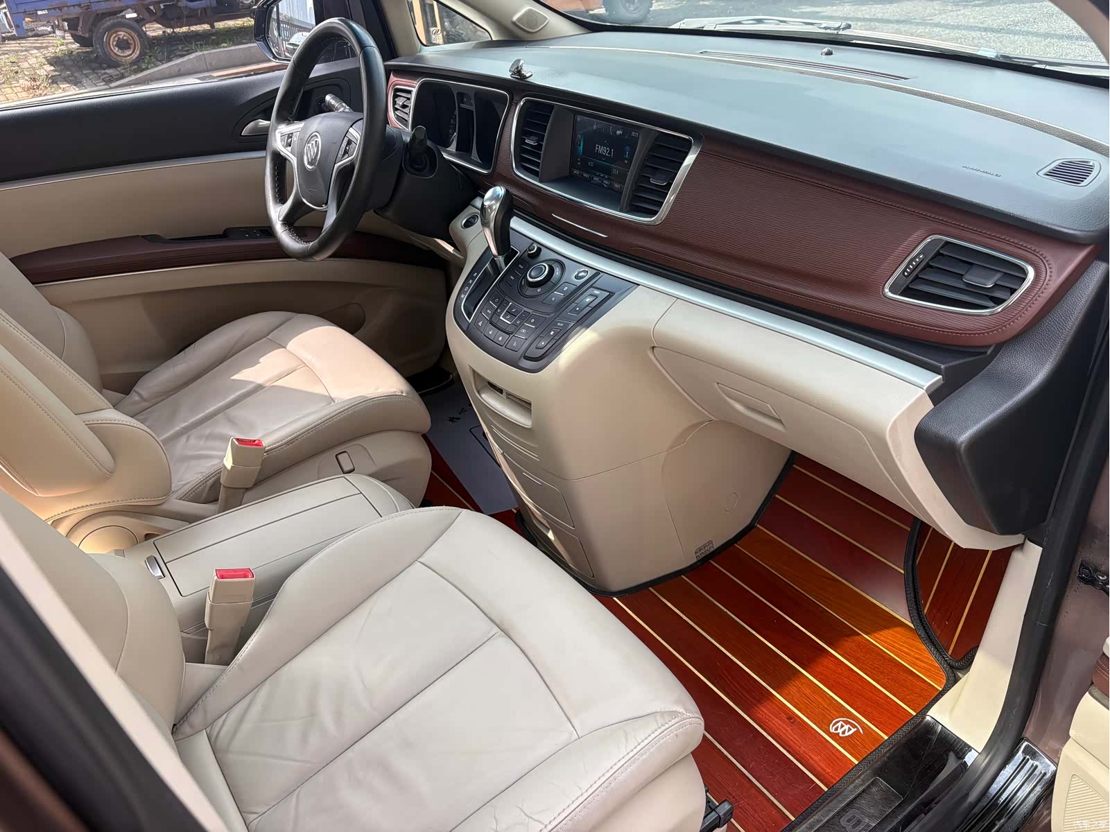 Buick GL8, 2019 10