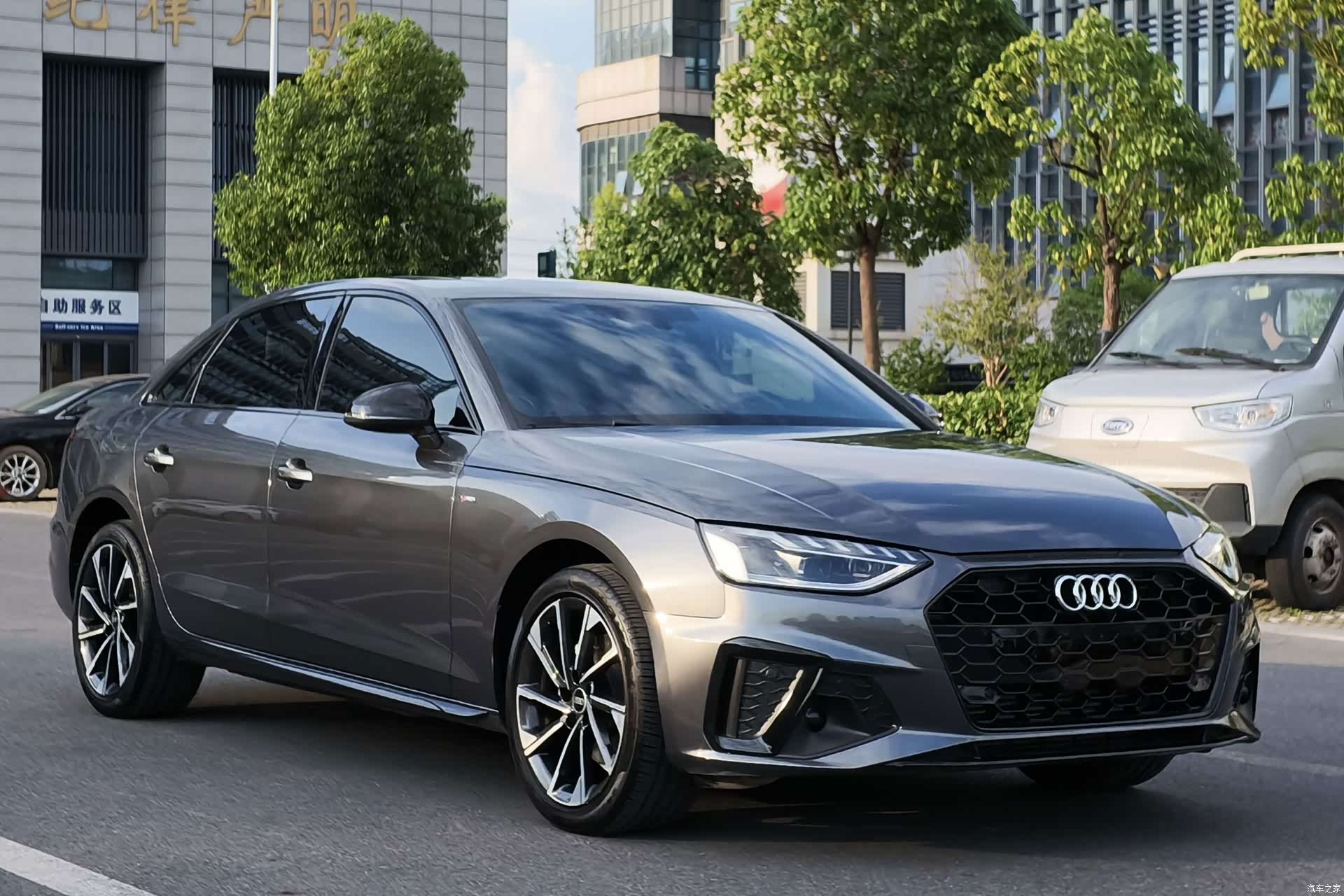 Audi A4L, 2023 3