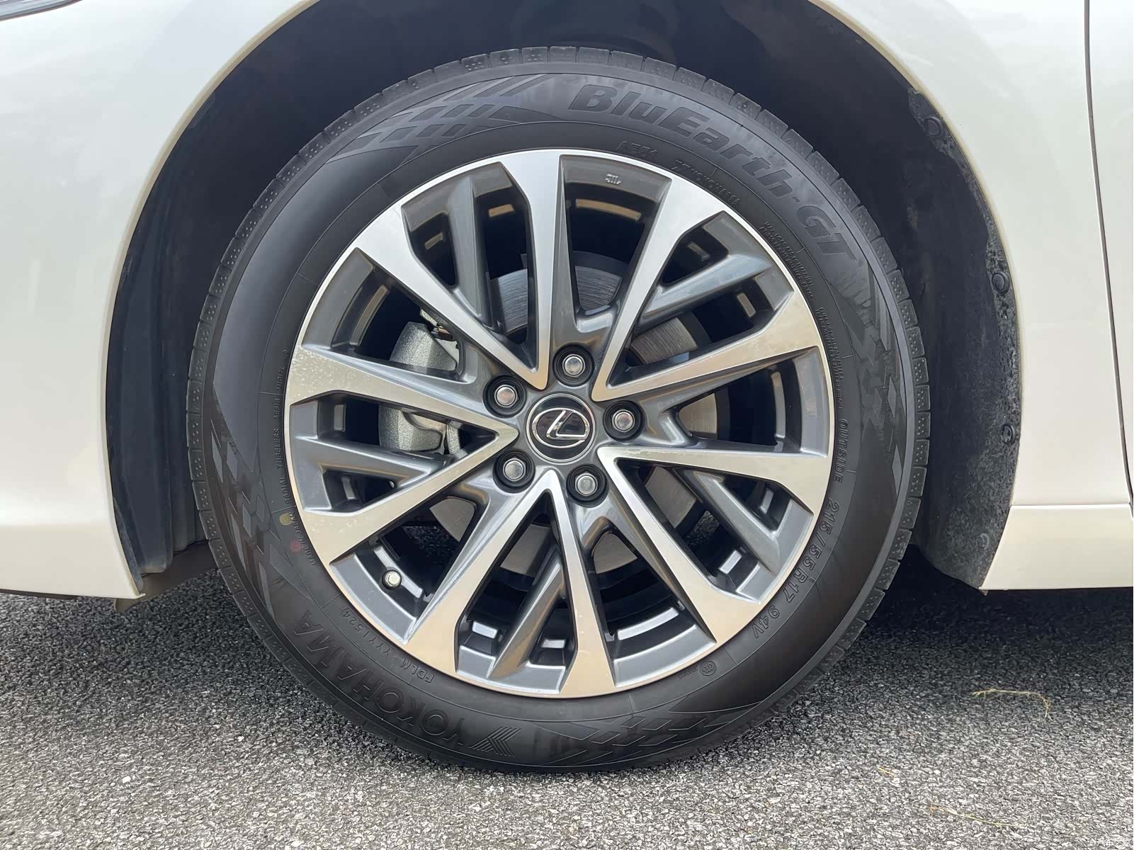 Lexus ES, 2024 9