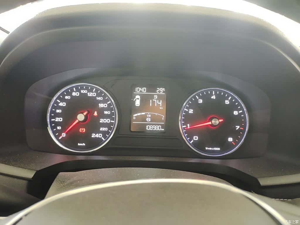 Roewe i6, 2018 12