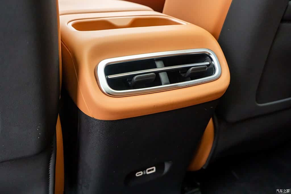 Leapmotor C10, 2024 23
