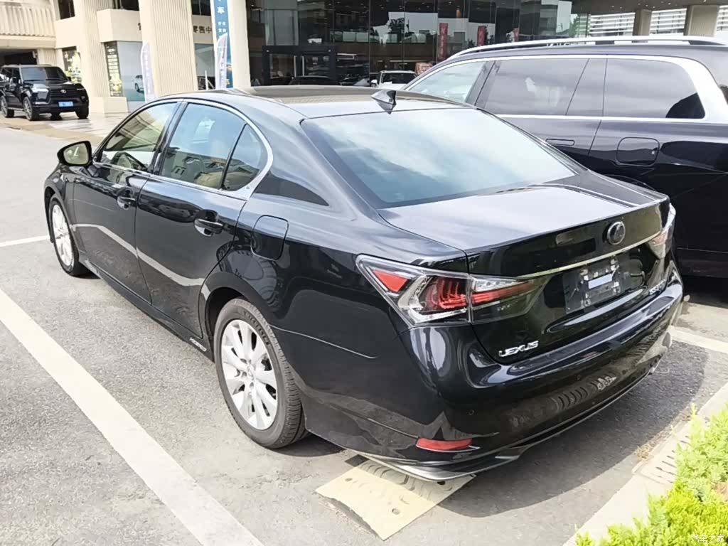 Lexus GS, 2018 все фото