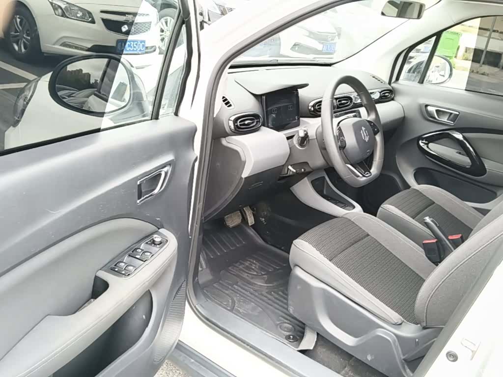 Leapmotor T03, 2022 16