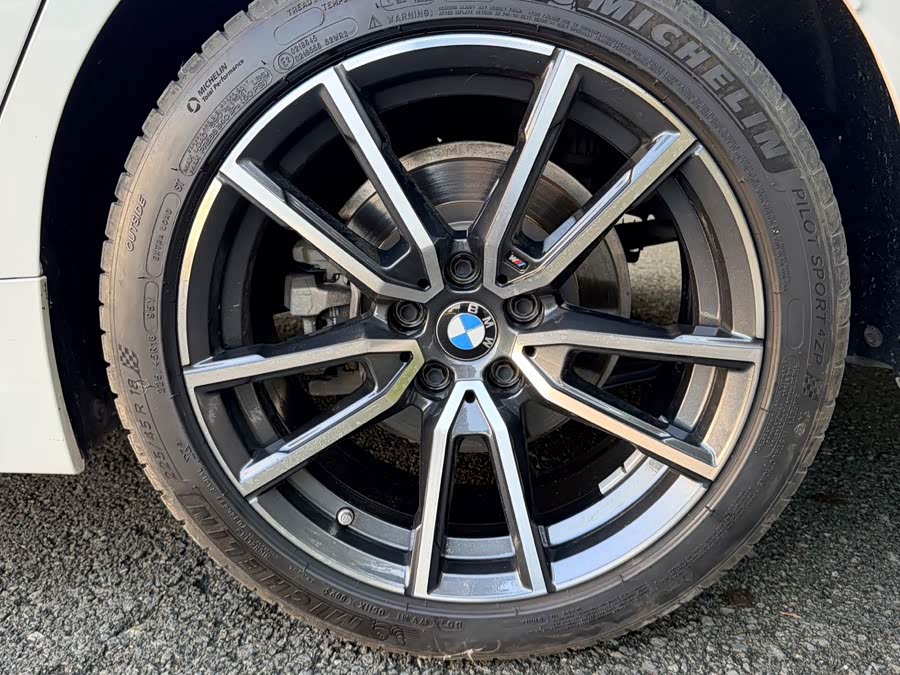 BMW 3 Series 2023, фото 22