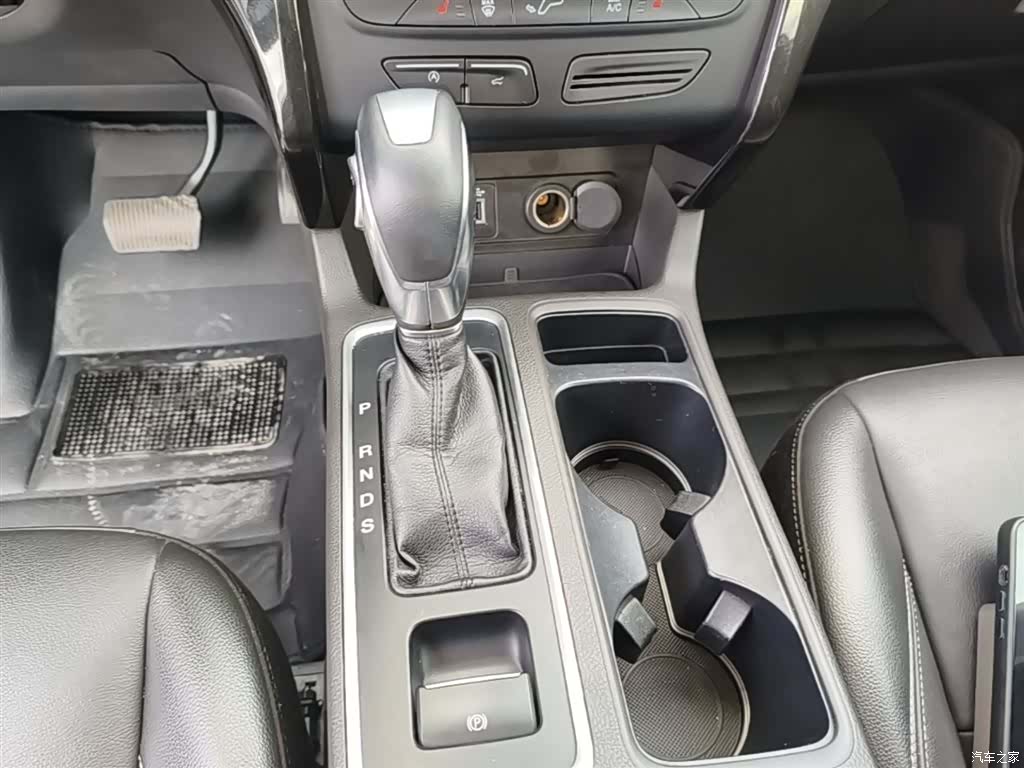 Ford Kuga, 2019 14