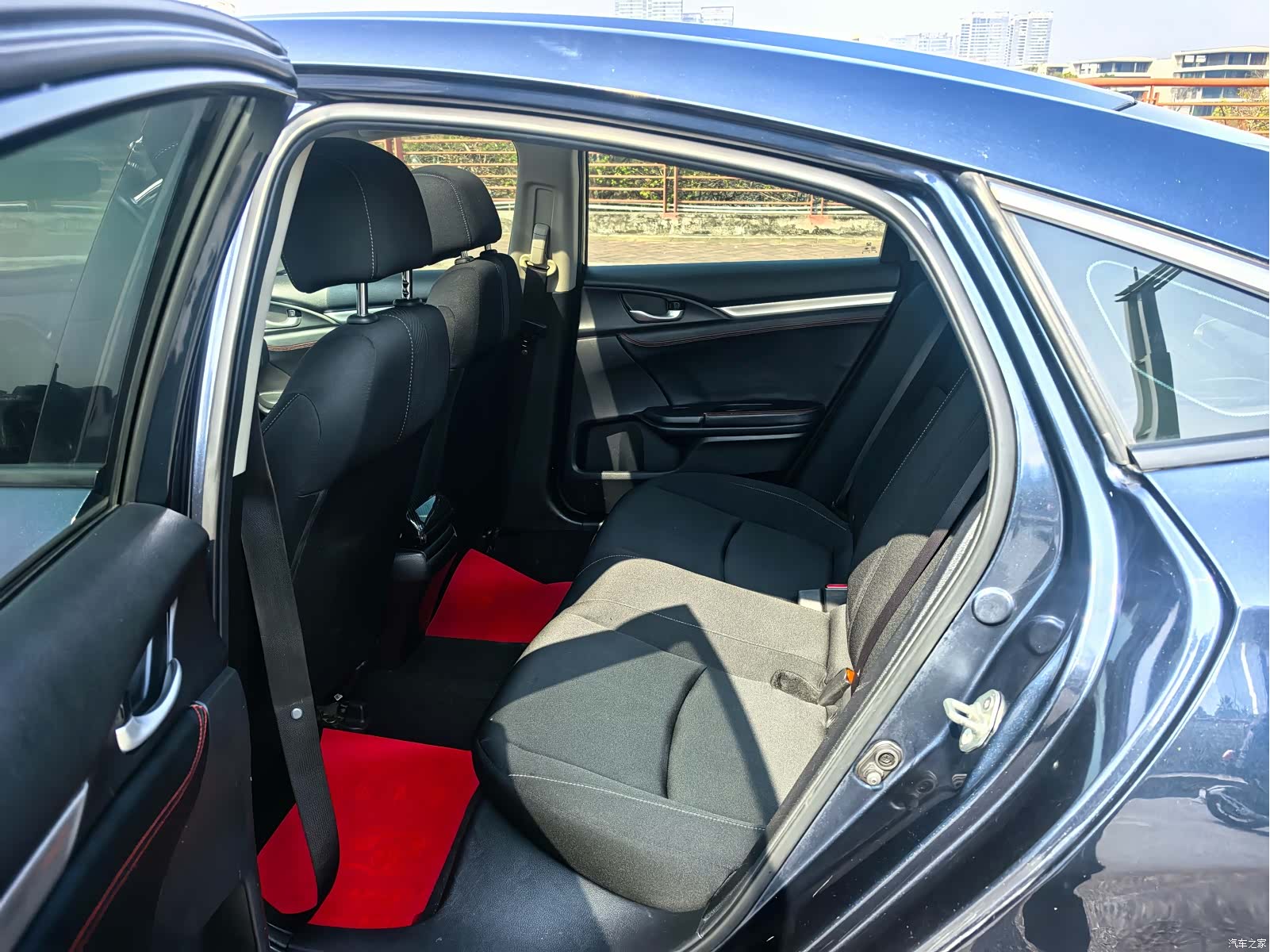 Honda Civic, 2018 все фото