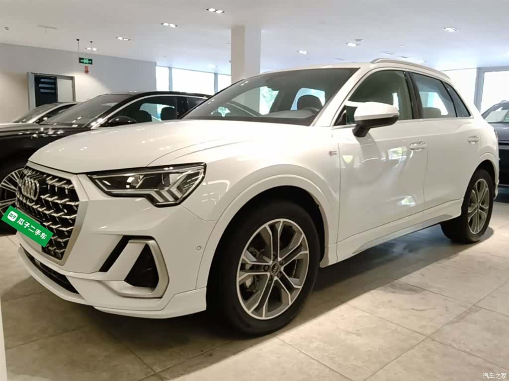 Audi Q3, 2024 2