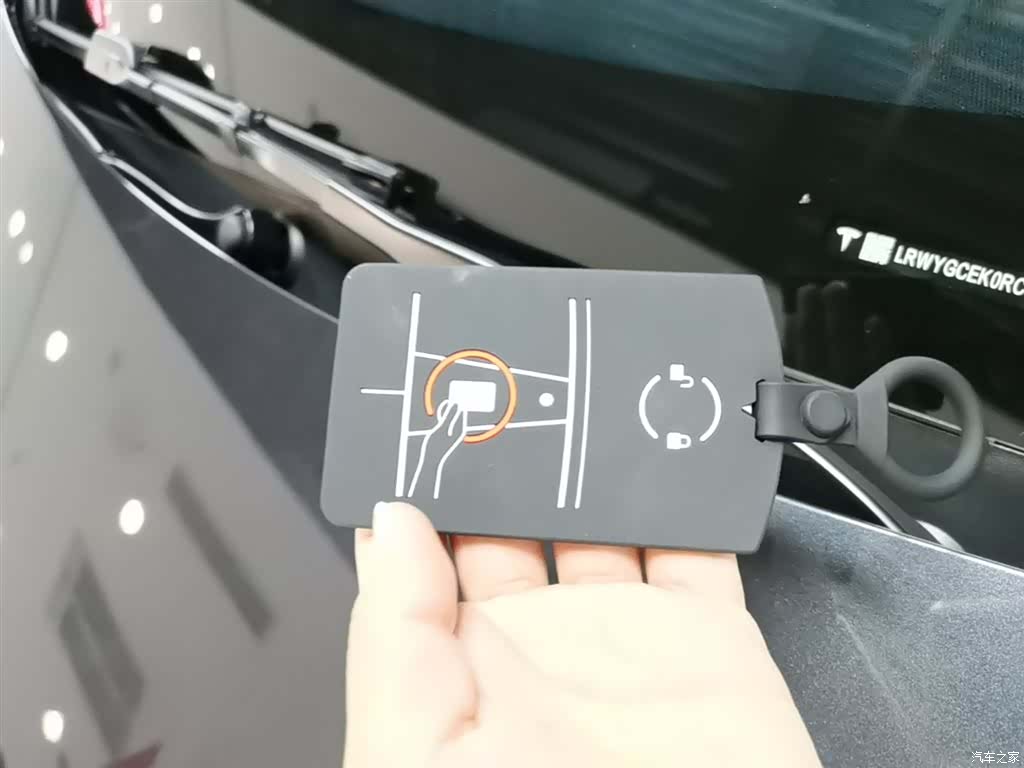 Tesla Model Y, 2024 9