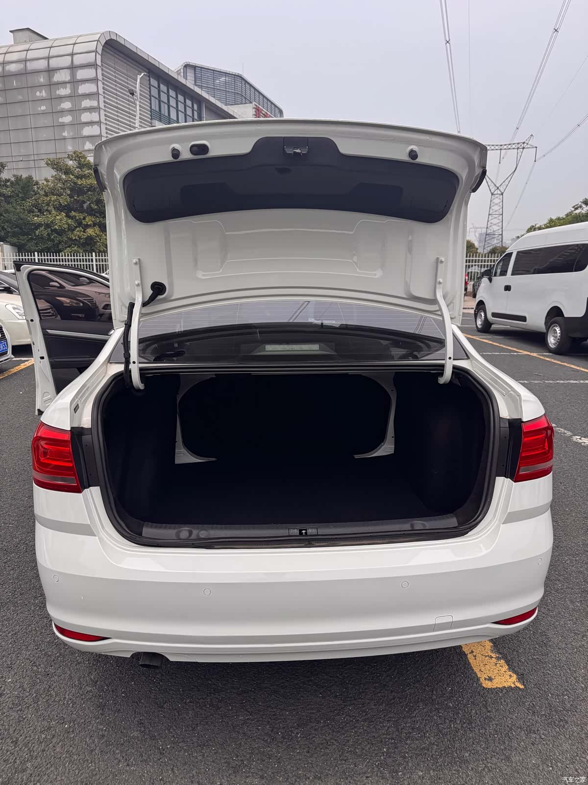 Volkswagen Lavida, 2016 15