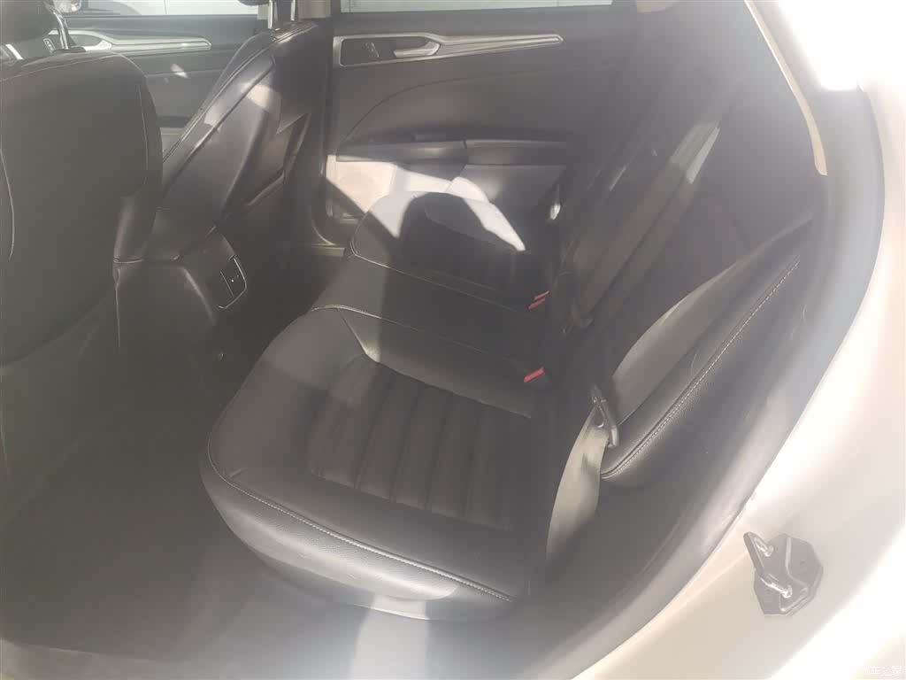 Ford Mondeo, 2017 17