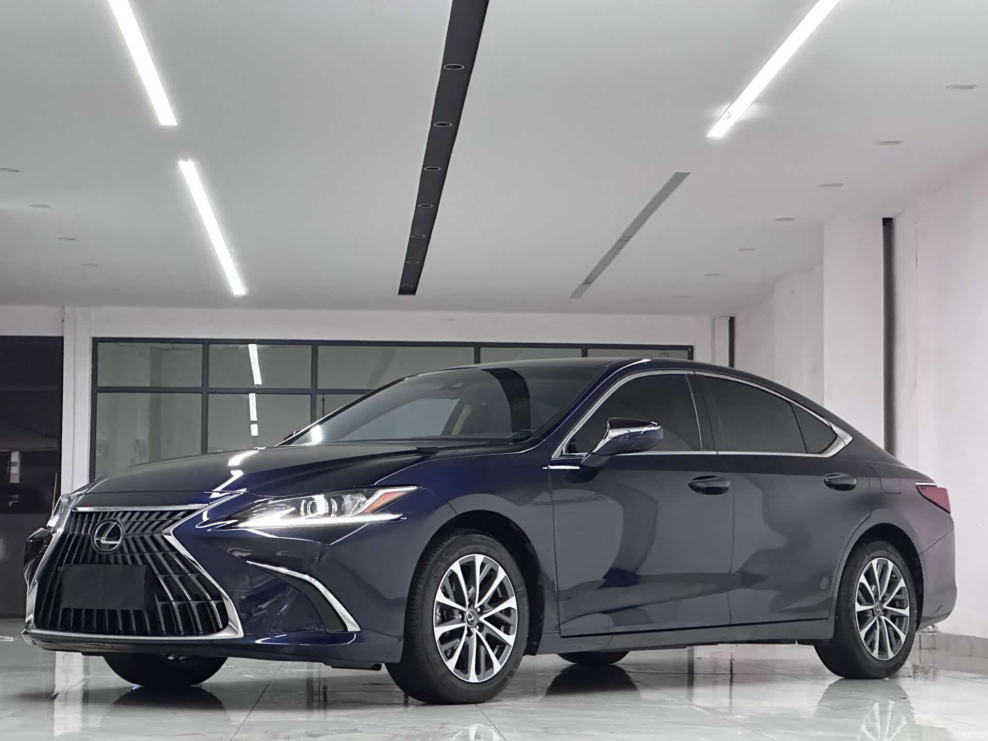 Lexus ES, 2024 2