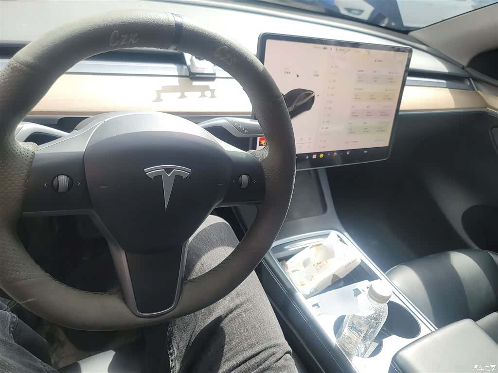 Tesla Model Y, 2022 9