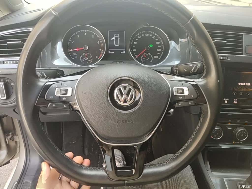 Volkswagen Golf, 2020 7