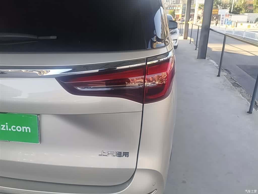 Buick GL8, 2021 8
