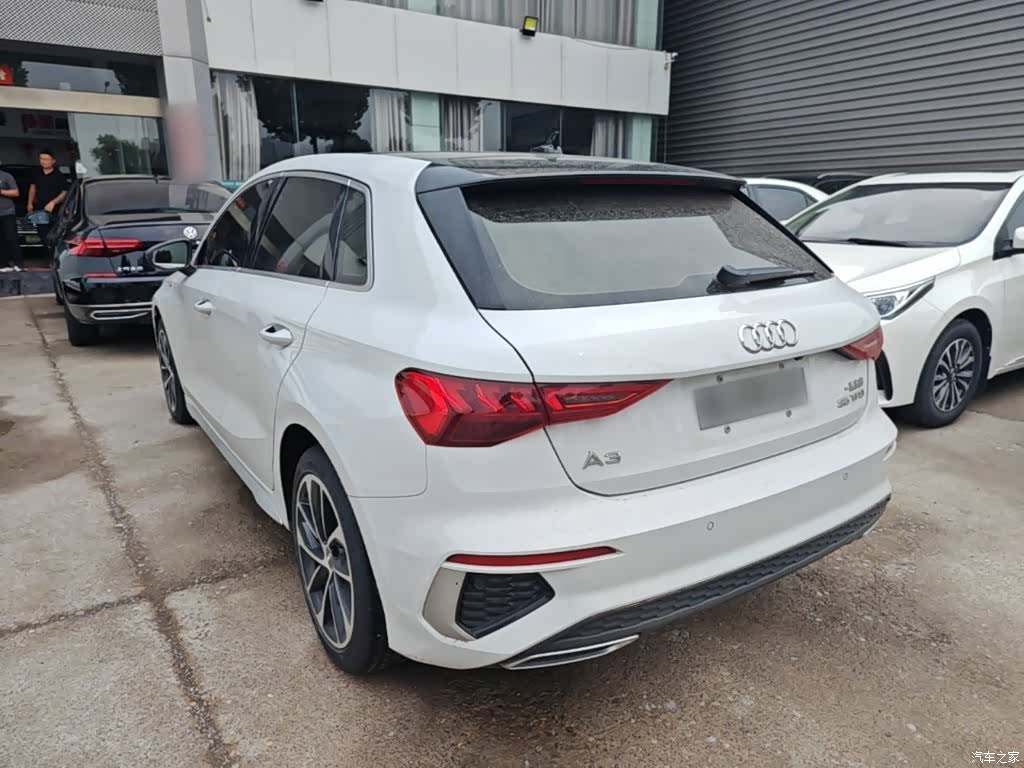 Audi A3, 2022 все фото